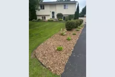 37625 Eleanor Avenue, North Branch, MN 55056 - Photo 2