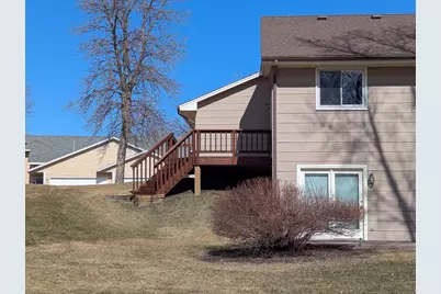1051 Butte Court, Chanhassen, MN 55317 - Photo 16