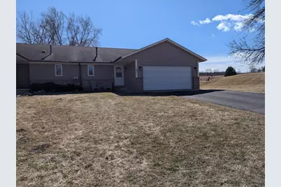 1051 Butte Court, Chanhassen, MN 55317 - Photo 2