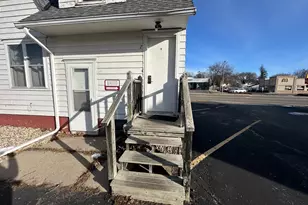 704 1st St S, Willmar, MN 56201 - Photo 2