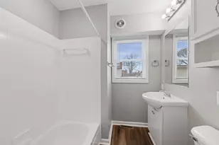 1054 Arkwright St, Saint Paul, MN 55130 - Photo 16