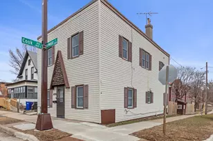 1054 Arkwright St, Saint Paul, MN 55130 - Photo 2