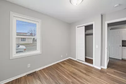 1054 Arkwright Street, Saint Paul, MN 55130 - Photo 18