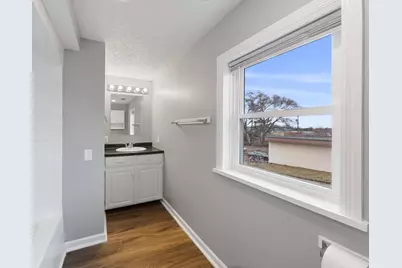 1054 Arkwright Street, Saint Paul, MN 55130 - Photo 8