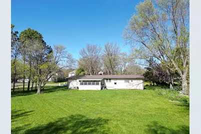 1111 S Halvorson Street, Redwood Falls, MN 56283 - Photo 4