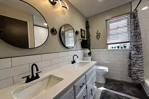 2734 Ulysses St NE, Minneapolis, MN 55418 - Photo 8