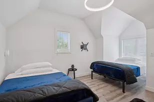 1032 Gardner St E, Wayzata, MN 55391 - Photo 26