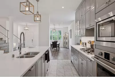 1032 Gardner Street E, Wayzata, MN 55391 - Photo 8