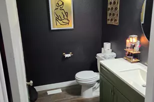 405 Hoosac Street E, Waterville, MN 56096 - Photo 12