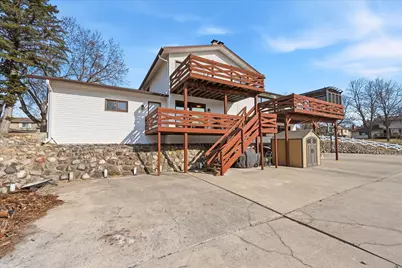 8101 Idaho Avenue N, Brooklyn Park, MN 55445 - Photo 6