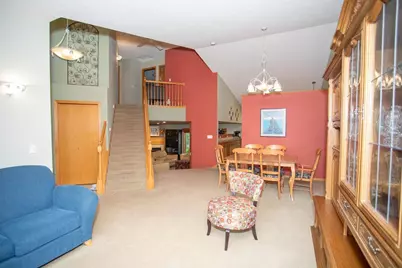 601 Sterling Street S, Maplewood, MN 55119 - Photo 8