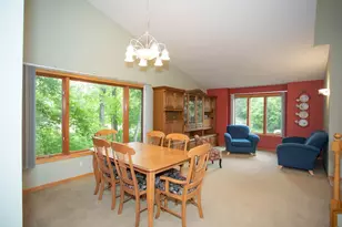 601 Sterling St S, Maplewood, MN 55119 - Photo 10