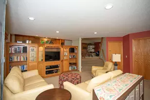 601 Sterling St S, Maplewood, MN 55119 - Photo 24