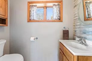 413 S Sherman St, Houston, MN 55943 - Photo 10