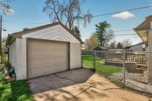 1700 Cottage Ave E, Saint Paul, MN 55106 - Photo 36