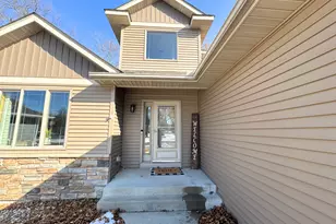 143 Frontier Ct, Sauk Rapids, MN 56379 - Photo 2