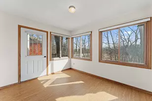 18262 Cascade Dr, Eden Prairie, MN 55347 - Photo 2