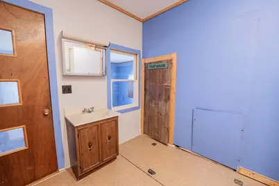 121 W Oak Street, Stanley, WI 54768 - Photo 20