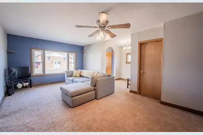 121 W Oak Street, Stanley, WI 54768 - Photo 8