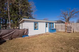 121 W Oak St, Stanley, WI 54768 - Photo 42