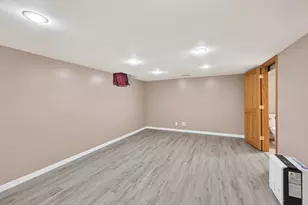 1910 Margaret St, Saint Paul, MN 55119 - Photo 24