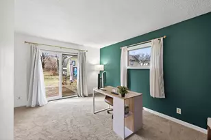 1910 Margaret St, Saint Paul, MN 55119 - Photo 16