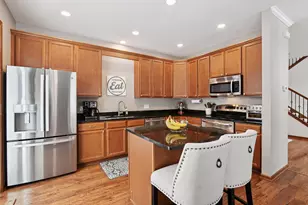 1968 Lincoln Ln, Chanhassen, MN 55317 - Photo 10