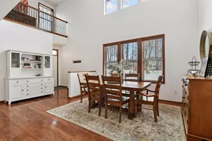 1968 Lincoln Ln, Chanhassen, MN 55317 - Photo 6