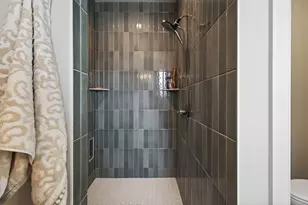 5039 Dale Ridge Rd, Woodbury, MN 55129 - Photo 6