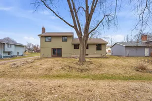 11185 Lanewood Cir, Eden Prairie, MN 55344 - Photo 38