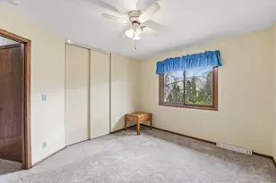 11185 Lanewood Cir, Eden Prairie, MN 55344 - Photo 34