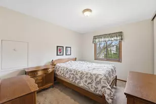 11185 Lanewood Cir, Eden Prairie, MN 55344 - Photo 28