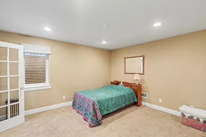 5427 Knox Avenue N, Brooklyn Center, MN 55430 - Photo 16