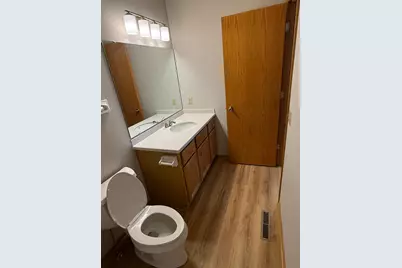 4453 Helena Road N, Oakdale, MN 55128 - Photo 18