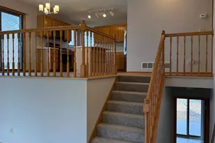 4453 Helena Rd N, Oakdale, MN 55128 - Photo 4