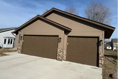 4453 Helena Road N, Oakdale, MN 55128 - Photo 2