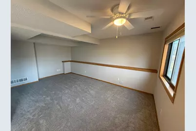 4453 Helena Road N, Oakdale, MN 55128 - Photo 26