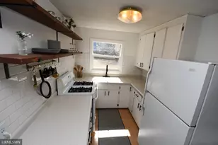 828 9th St, Hudson, WI 54016 - Photo 4