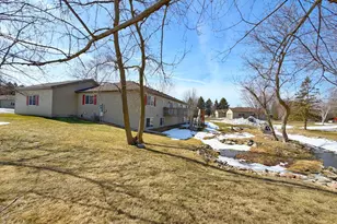 28 Carriage Ln, Owatonna, MN 55060 - Photo 24