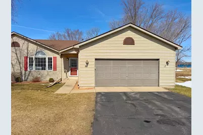 28 Carriage Lane, Owatonna, MN 55060 - Photo 2