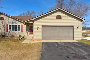 28 Carriage Ln, Owatonna, MN 55060 - Photo 1
