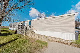 206 8th St NW, Dilworth, MN 56529 - Photo 1