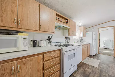 206 8th Street NW, Dilworth, MN 56529 - Photo 8