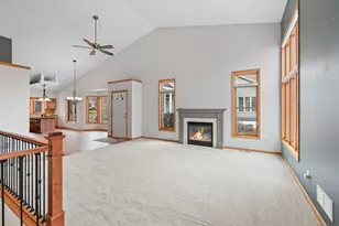 7240 Lake Ridge Dr, Savage, MN 55378 - Photo 8