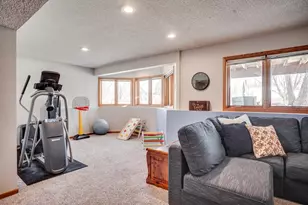 4222 Yorktown Dr, Eagan, MN 55123 - Photo 36