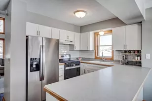 4222 Yorktown Dr, Eagan, MN 55123 - Photo 6