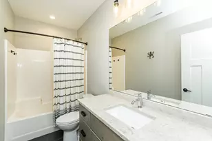 2025 Hagen Ln SW, Rochester, MN 55902 - Photo 32