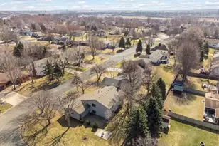 1182 Limestone Dr S, Shakopee, MN 55379 - Photo 32