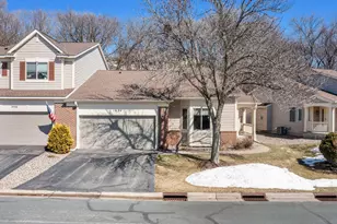 1454 Summit Shores Dr, Burnsville, MN 55306 - Photo 4