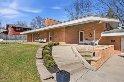 130 Fairlawn Avenue E, Winsted, MN 55395 - Photo 2